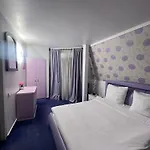 Evozava Hotell