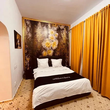 فندق Evozava
